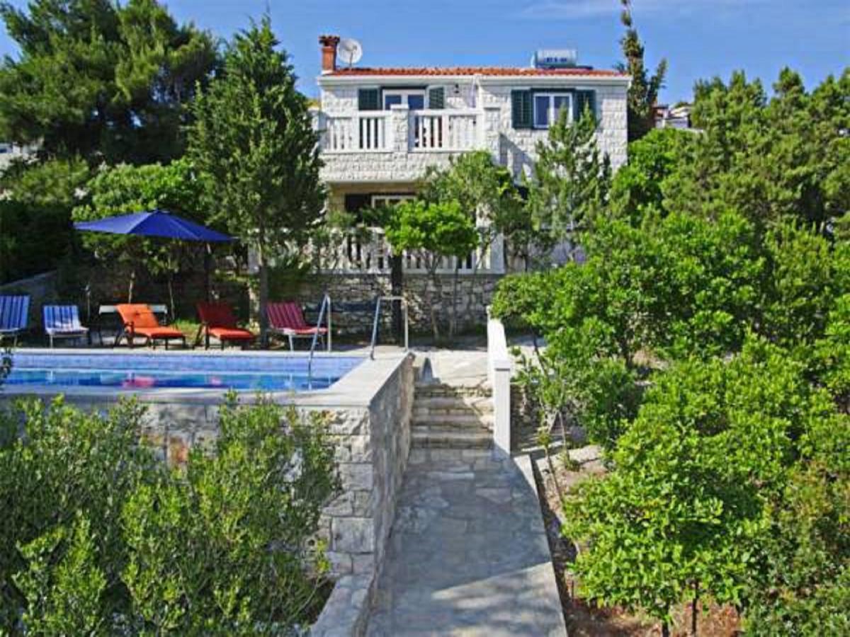 Villa Nova Вела-Лука Екстер'єр фото
